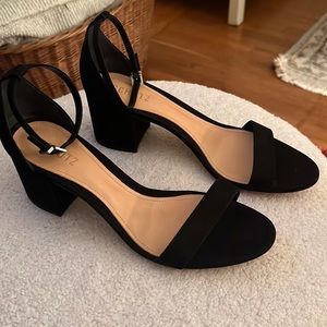 [NWOT] SCHUTZ // Chimes Black Suede Ankle Strap Block Heel Sandal